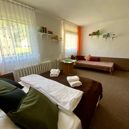 3 Kroki Do Lasu Vila *