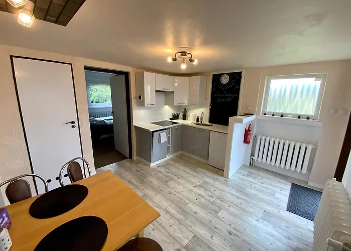 Βίλα 3 Kroki Do Lasu